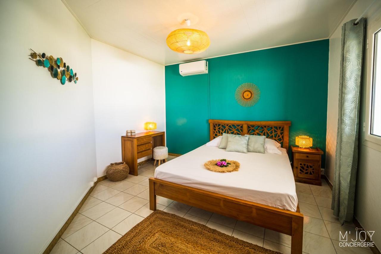 LA VILLA ROSAYA - Piscine Jacuzzi Saint Pierre Esterno foto