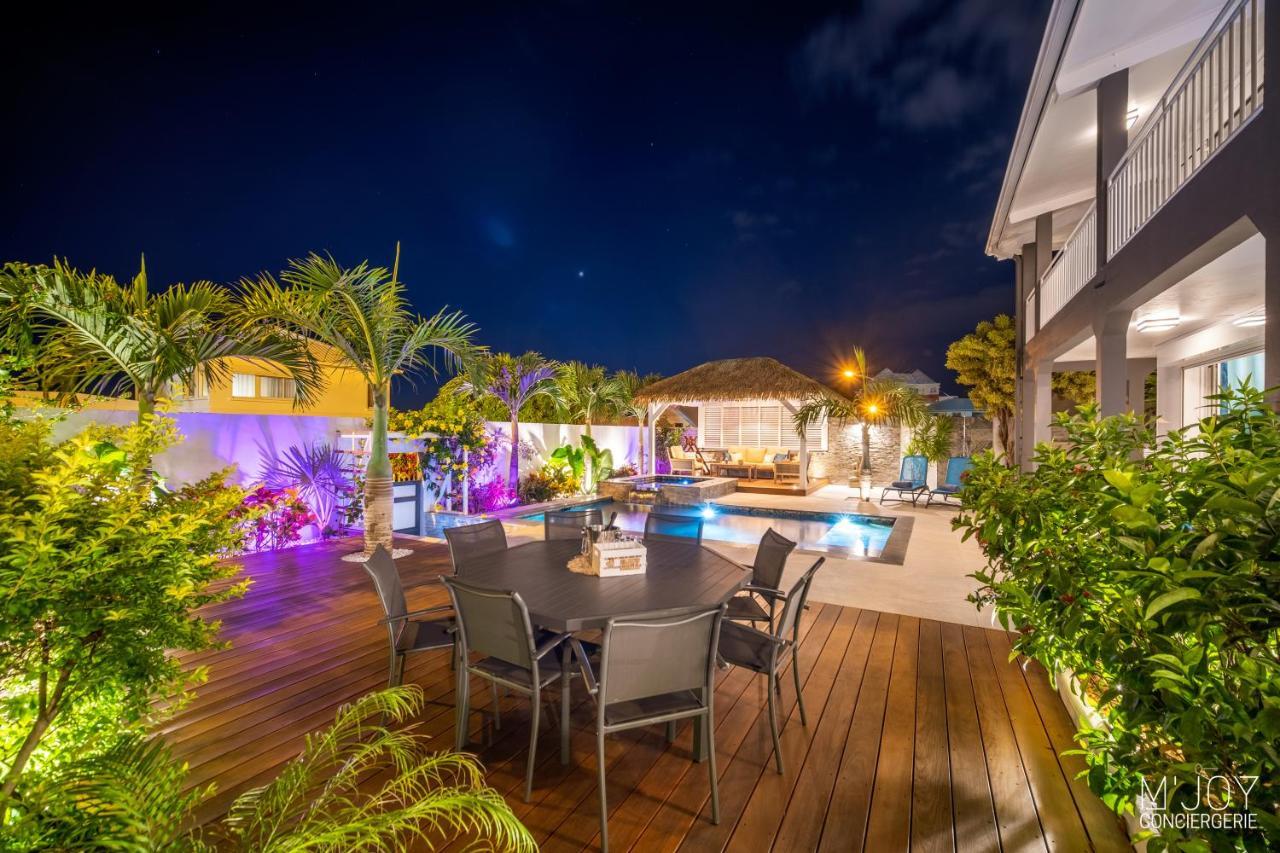 LA VILLA ROSAYA - Piscine Jacuzzi Saint Pierre Esterno foto