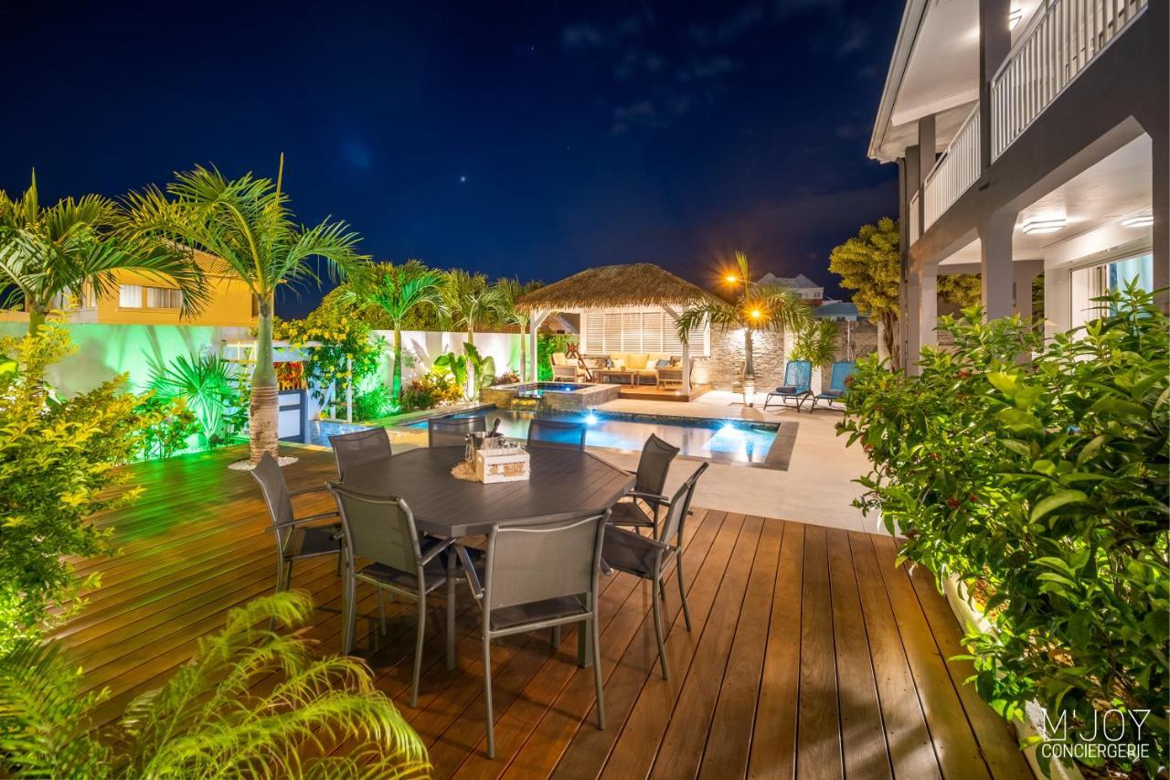 LA VILLA ROSAYA - Piscine Jacuzzi Saint Pierre Esterno foto